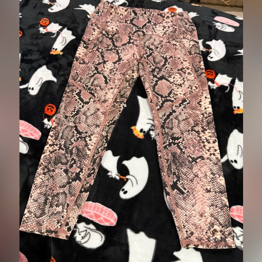 Evolution & Creation Snake Print Leggings Blush Pink, Black, & Tan Sz L, Pockets